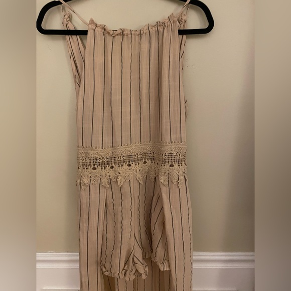 Striped High Low Jumpsuit - Picture 6 of 9